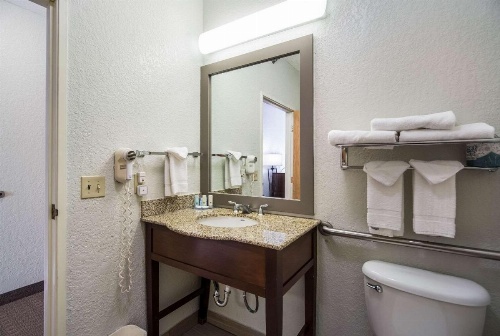 Quality Inn & Suites West image 27